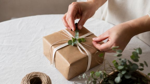 Astuces pour relooker un cadeau classique à la dernière minute