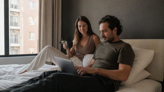 Comment concilier télétravail et escapade romantique le temps d’un week-end