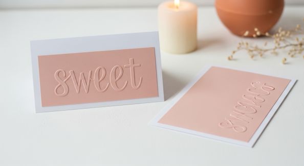 Techniques pour intégrer des mots doux en embossage sur vos cartes